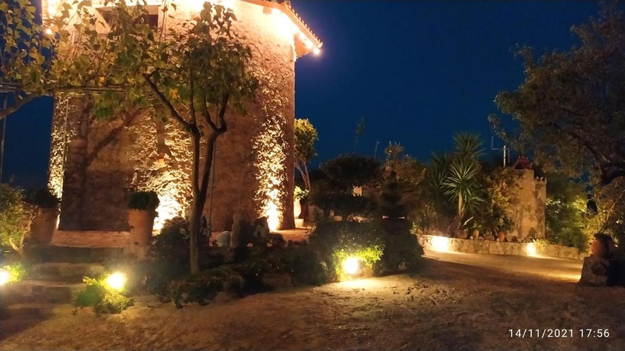 Traditional Windmill-Milos Kroustas Esterno foto